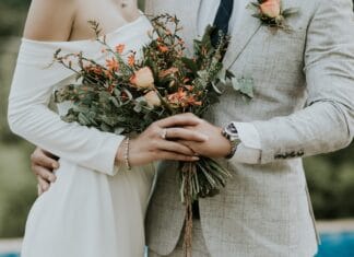 Czy warto robić live streaming ślubu?