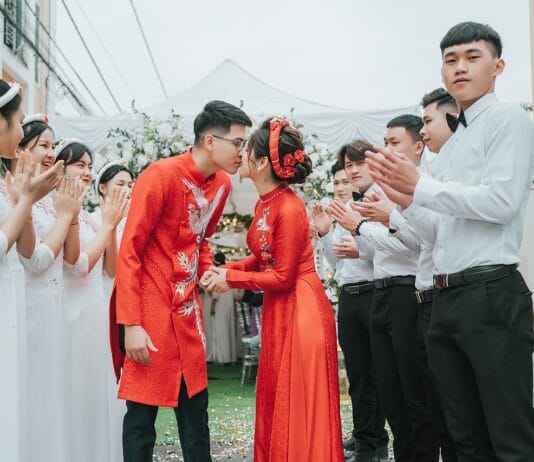 Weselny dress code dla mężczyzn – jak się nie pomylić?