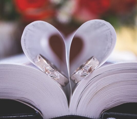 Co powinno znaleźć się w planie stołów?