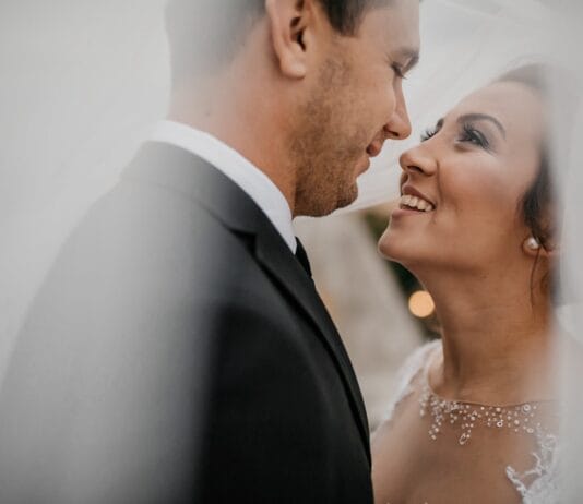 10 najczęstszych błędów modowych gości weselnych