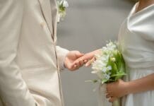 Kolorystyka zdjęć w stylu „moody” – mroczne i romantyczne