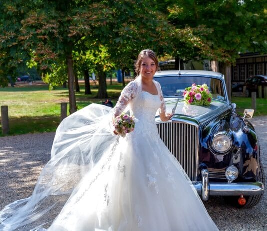 Weselna moda wiosenna – co jest na topie?