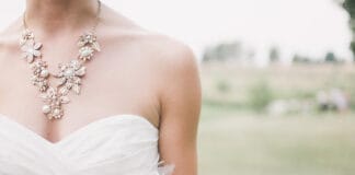 Jak dobrać suknię ślubną do sylwetki?